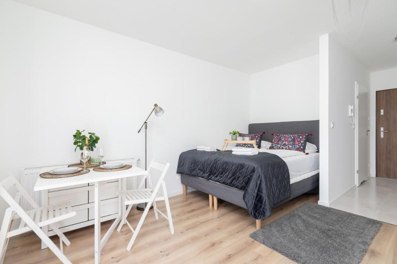 Elegant Pet-Friendly Studio In Krakow By Noclegi Renters Exterior photo
